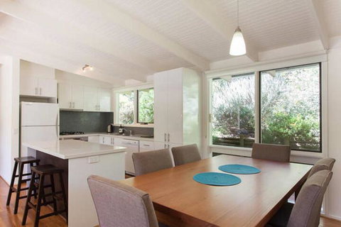 Maryrose Beautiful Close Walk To The Beach - Lismore Accommodation 0