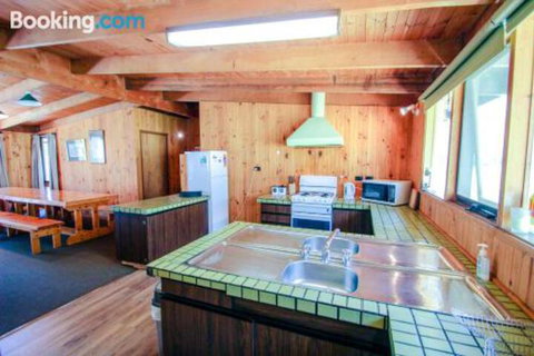 Sambar Lodge - Lismore Accommodation 6