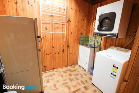 Sambar Lodge - Lismore Accommodation 7