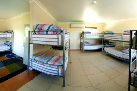 Jump Inn Alice Budget Accommodation - Lismore Accommodation 7