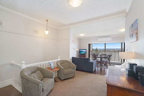 Newcastle Short Stay Apartments - Vista Apartment - Lismore Accommodation 0