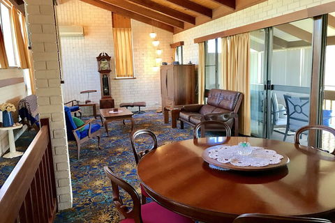 BeachFront Busselton - Lismore Accommodation 4