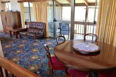 BeachFront Busselton - Lismore Accommodation 2