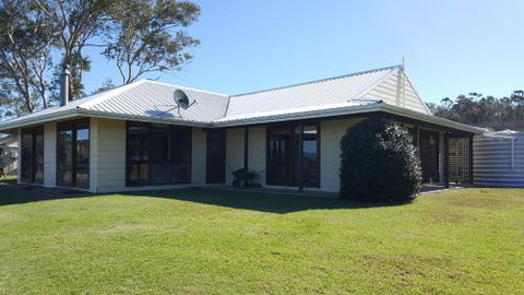 Molly Morgan Vineyard - Lismore Accommodation 2