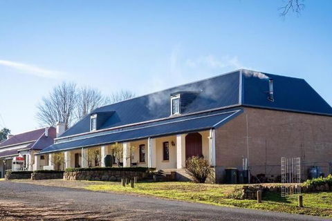 Brigham House - Lismore Accommodation 2