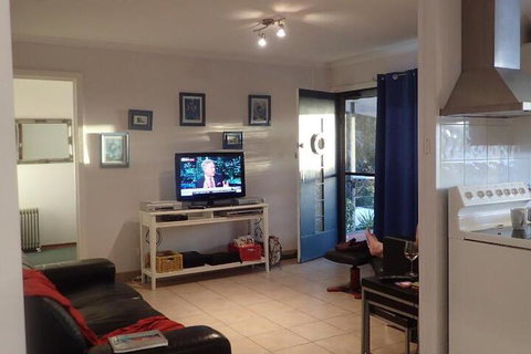 Moore River Cottage - Lismore Accommodation 5