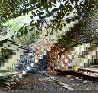 The Little Bush Hut - Lismore Accommodation