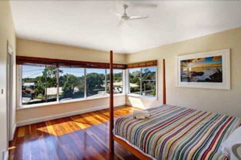 Away On Seaview Street - Lismore Accommodation 4