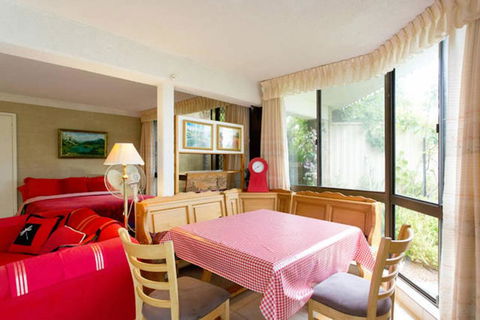 Beach Haven Studio - Lismore Accommodation 2