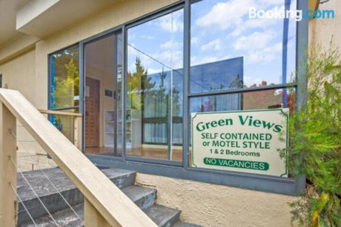 Green Views - Lismore Accommodation 5