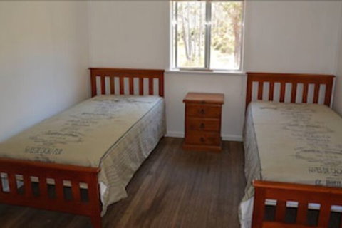 Four Bull Hut - Lismore Accommodation 2