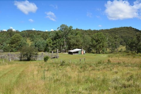 Four Bull Hut - Lismore Accommodation 4