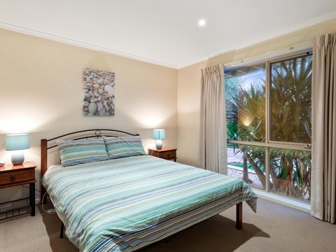 Sound Of The Sea - Lismore Accommodation 3