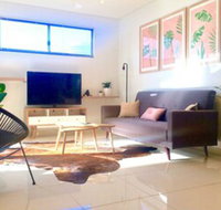 Darwin City Chic Apartment at the KUBE - Lismore Accommodation