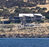 Penneshaw Oceanview Apartments