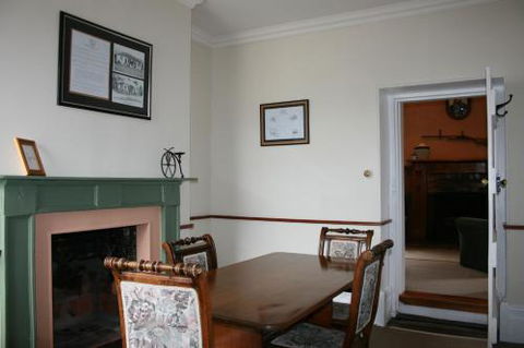 Gaol House Cottages - Lismore Accommodation 5
