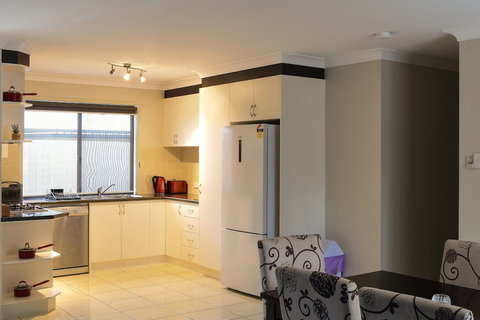 Atricom Apartments Australia - Lismore Accommodation 4