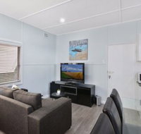 Lakeside Cabin - Lismore Accommodation