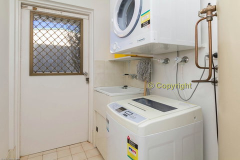 Acacia Kingscliff Town Holiday Apartment - Lismore Accommodation 2