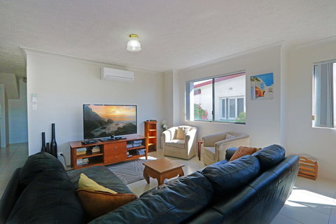 Acacia Kingscliff Town Holiday Apartment - Lismore Accommodation 4
