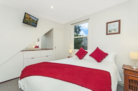 JOHANSSONS PERCH COTTAGE - Lismore Accommodation 2