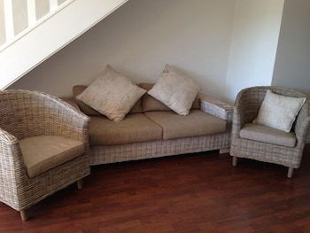 Taranaki - Lismore Accommodation 5