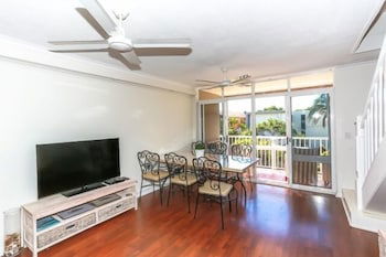 Taranaki - Lismore Accommodation 2