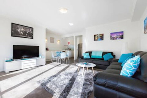 AMAL, 1BDR North Melbourne Apartment - Lismore Accommodation 0