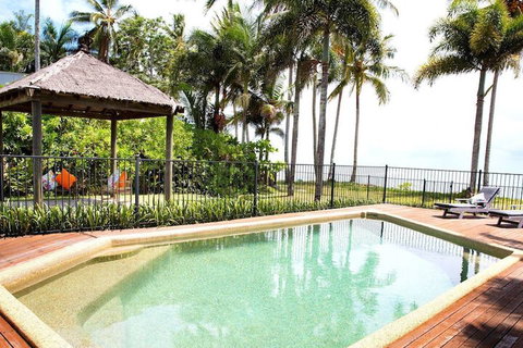 Absolute BeachFront Bliss @ Newell Beach - Lismore Accommodation 4