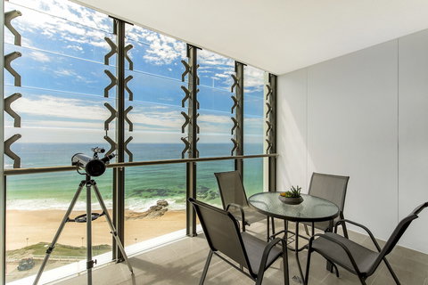 Astra Apartments Newcastle East - Lismore Accommodation 5