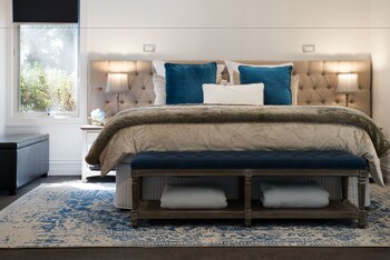 Provence Spa Villa 1 - Lismore Accommodation 0