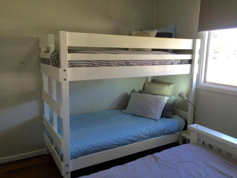 Tallowood Beachfront Cottage - Lismore Accommodation 3