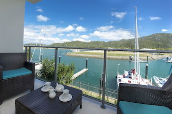 Blue On Blue Superior Studio Room 1221 - Lismore Accommodation 0