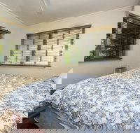 Picnic Bay Apartments Unit 3