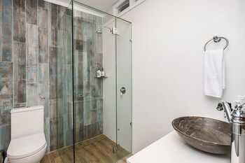 Half Moon Cottage - Lismore Accommodation 3