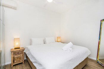 Half Moon Cottage - Lismore Accommodation 2