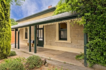 Pembury Cottage - Lismore Accommodation 0