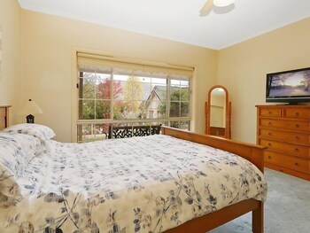 Alpine Mist - Spacious 5 Bedroom Home - Lismore Accommodation 3