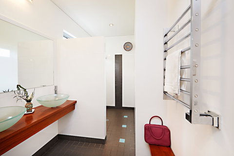 Hanover Bay Apartments - Lismore Accommodation 4