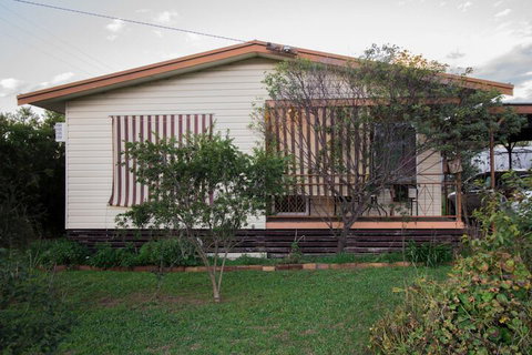 Manilla Cottage - Manilla NSW - Lismore Accommodation 3