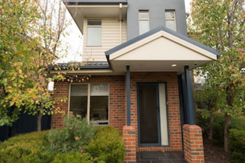 BOUTIQUE STAYS - Mentone Abode - Lismore Accommodation 0