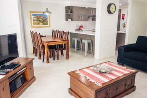 Nicholli, Bay Parklands, Unit 21/2 Gowrie Avenue - Lismore Accommodation 0