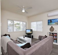 Harrys House 19 Achilles Street - Lismore Accommodation