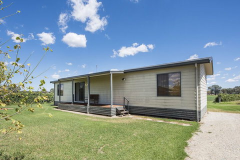 Farmers Daughter Wines - Lismore Accommodation 3