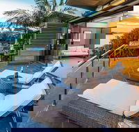 6 Yacht Club Oceanfront House On Marina Deluxe 4 Bedroom With 2 Golf Buggies - Lismore Accommodation