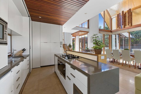 Kingscliff Balinese Beachfront Retreat - Lismore Accommodation 2