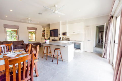 BEL MIREN DUSTY MILLER - Lismore Accommodation 2