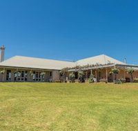 Holman Estate - Lismore Accommodation