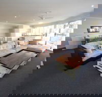 Ocean Shores Unit 11 at South West Rocks - Lismore Accommodation