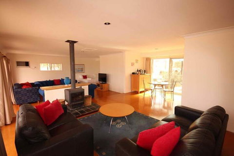 Verona Vineyard Cottage - Lismore Accommodation 7
